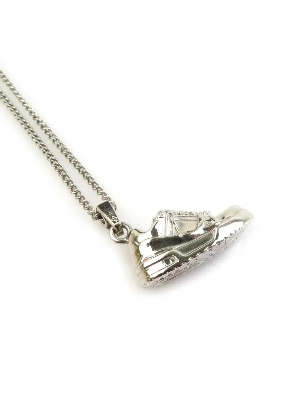 Auth Louis Vuitton Pendentif Lv Trainer #302675L49B